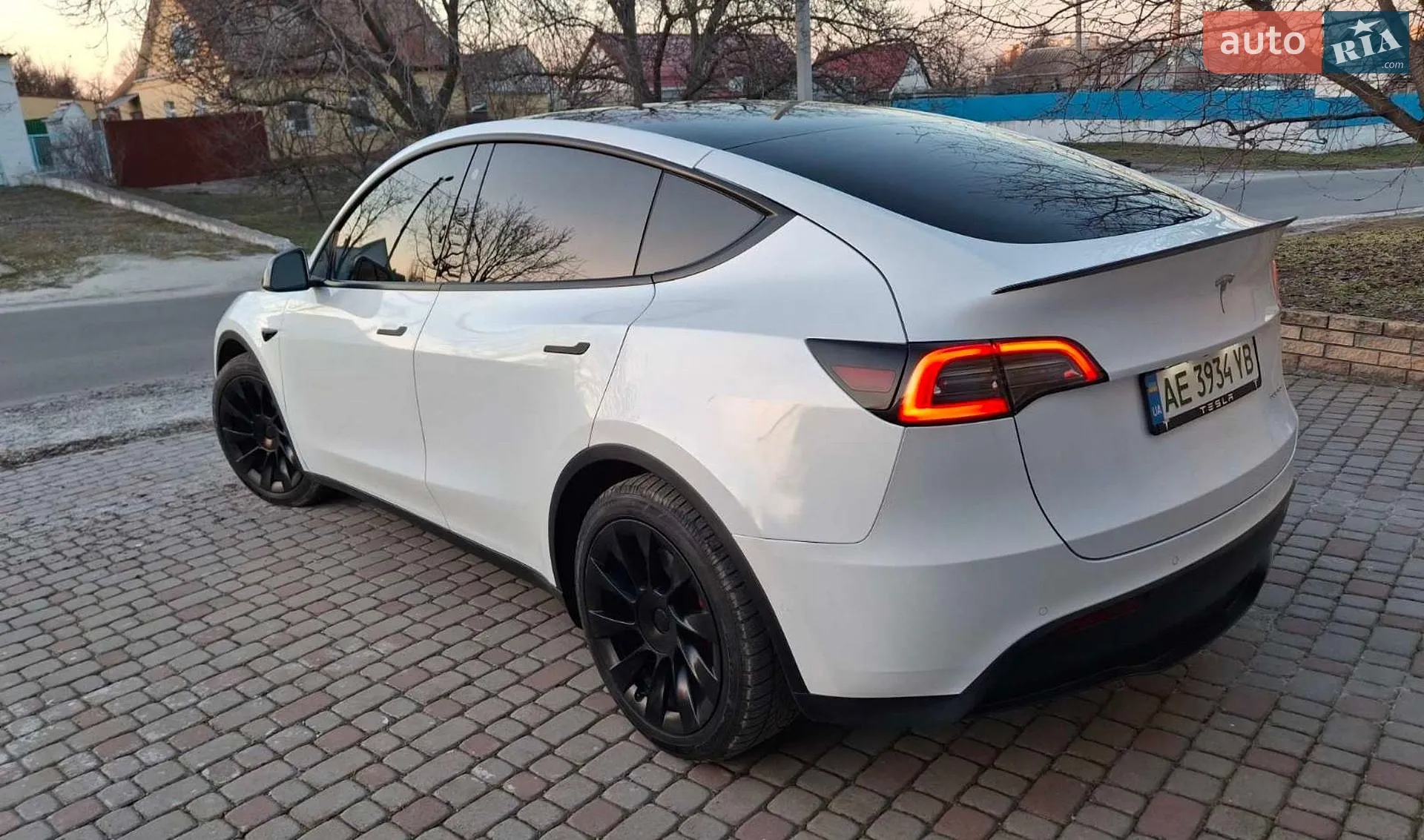 2021 Tesla Model Y - мініатюра 8