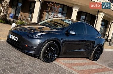 Внедорожник / Кроссовер Tesla Model Y 2024 в Киеве