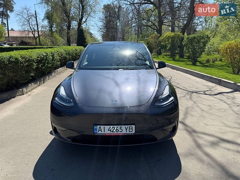 Позашляховик / Кросовер Tesla Model Y 2024 в Києві