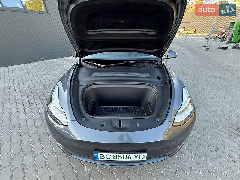 Внедорожник / Кроссовер Tesla Model Y 2021 в Львове