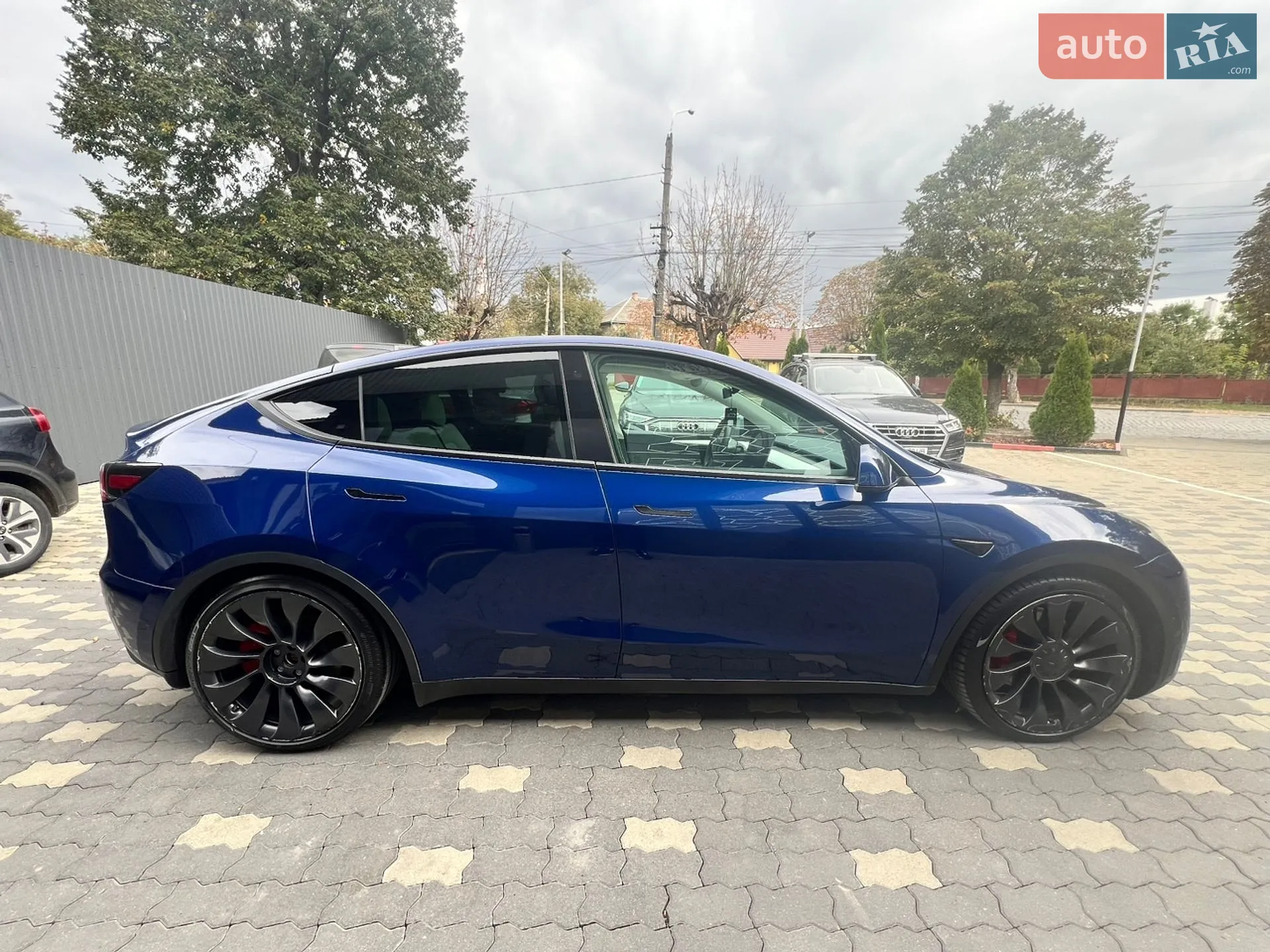 2022 Tesla Model Y - мініатюра 3