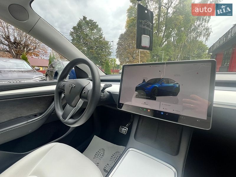 Позашляховик / Кросовер Tesla Model Y 2022 в Сторожинці