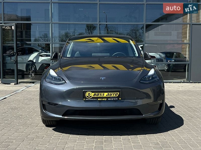 Позашляховик / Кросовер Tesla Model Y 2023 в Івано-Франківську