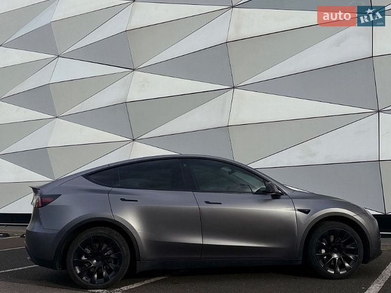 Внедорожник / Кроссовер Tesla Model Y 2021 в Львове