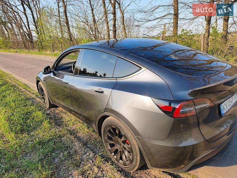 Позашляховик / Кросовер Tesla Model Y 2025 в Харкові