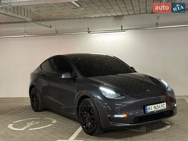 Позашляховик / Кросовер Tesla Model Y 2020 в Києві