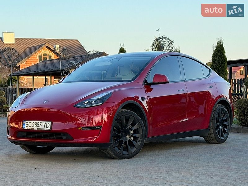 Tesla Model Y 2023