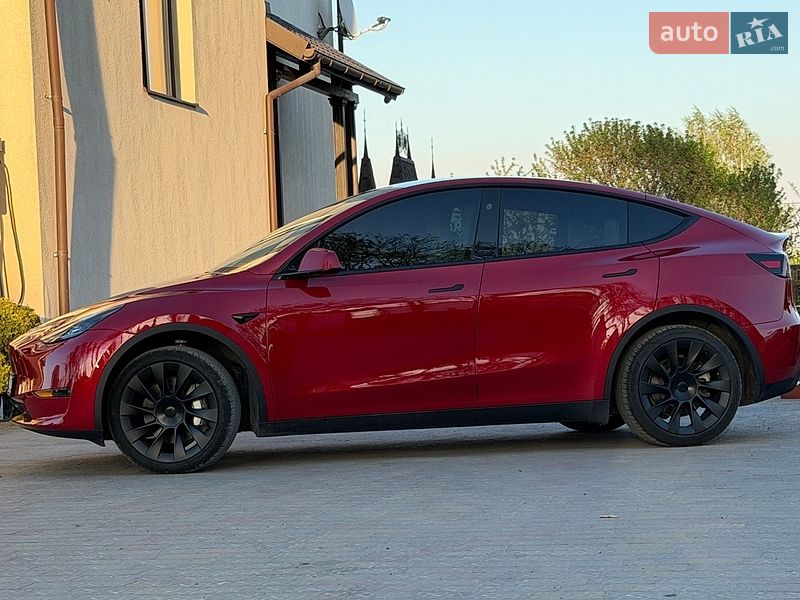 Внедорожник / Кроссовер Tesla Model Y 2023 в Стрые