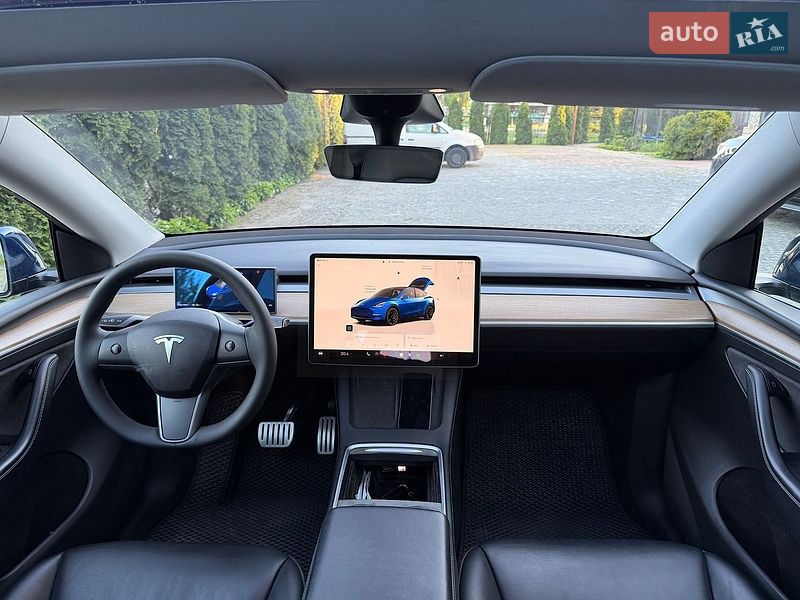 Внедорожник / Кроссовер Tesla Model Y 2022 в Киеве