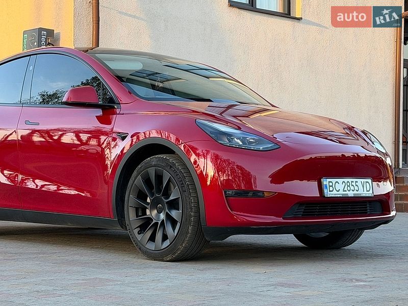 Внедорожник / Кроссовер Tesla Model Y 2023 в Стрые