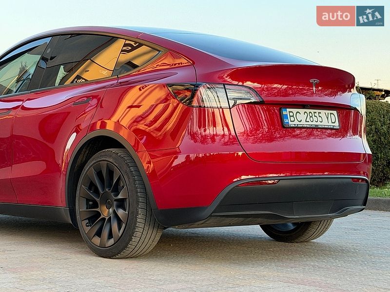 Внедорожник / Кроссовер Tesla Model Y 2023 в Стрые