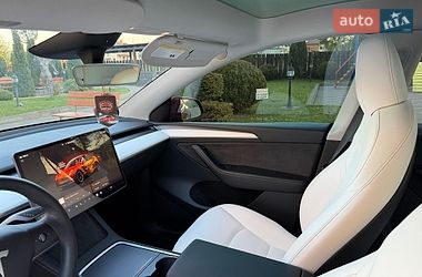 Внедорожник / Кроссовер Tesla Model Y 2023 в Стрые