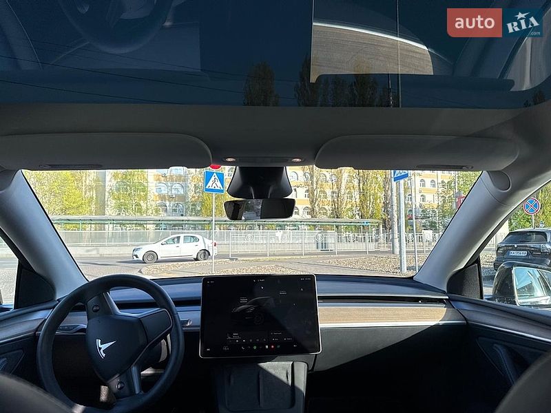 Позашляховик / Кросовер Tesla Model Y 2023 в Києві