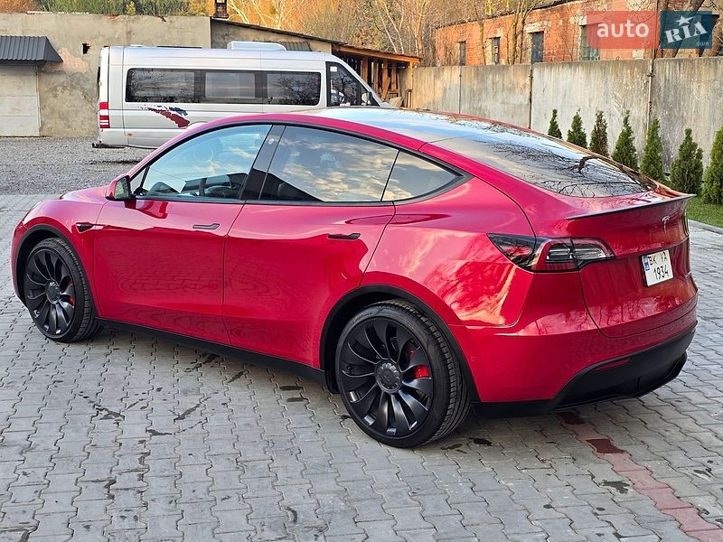 Внедорожник / Кроссовер Tesla Model Y 2022 в Костополе