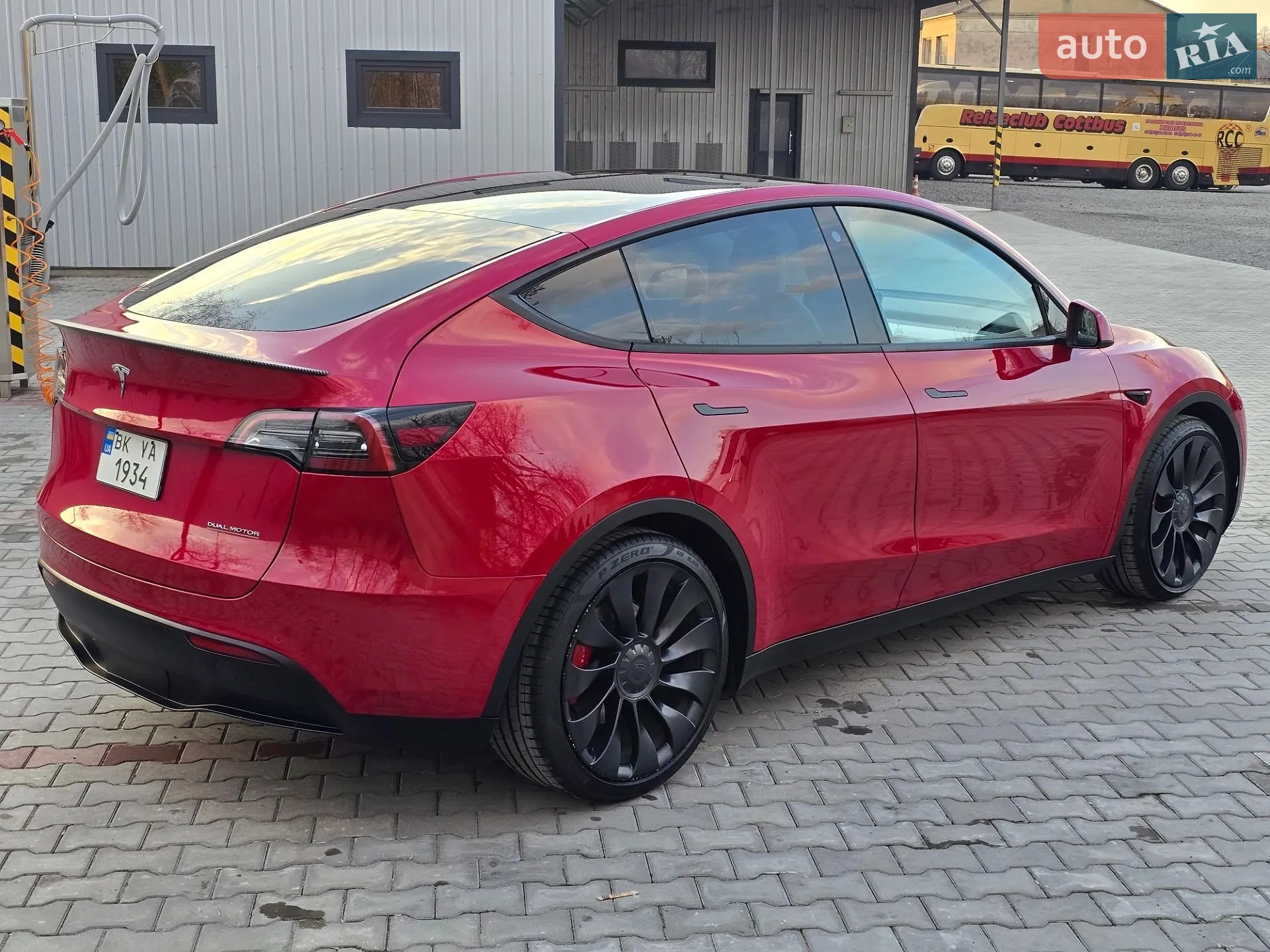 2022 Tesla Model Y - мініатюра 17