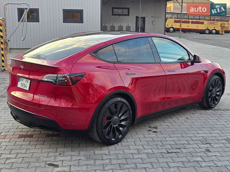 Внедорожник / Кроссовер Tesla Model Y 2022 в Костополе