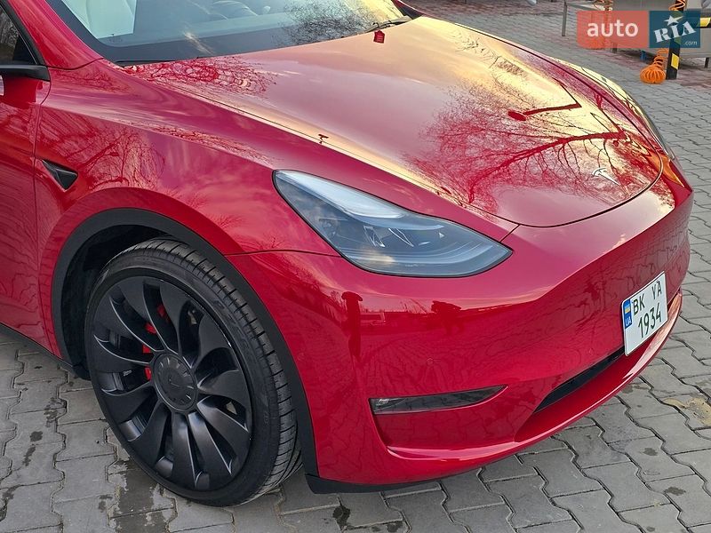 Внедорожник / Кроссовер Tesla Model Y 2022 в Костополе