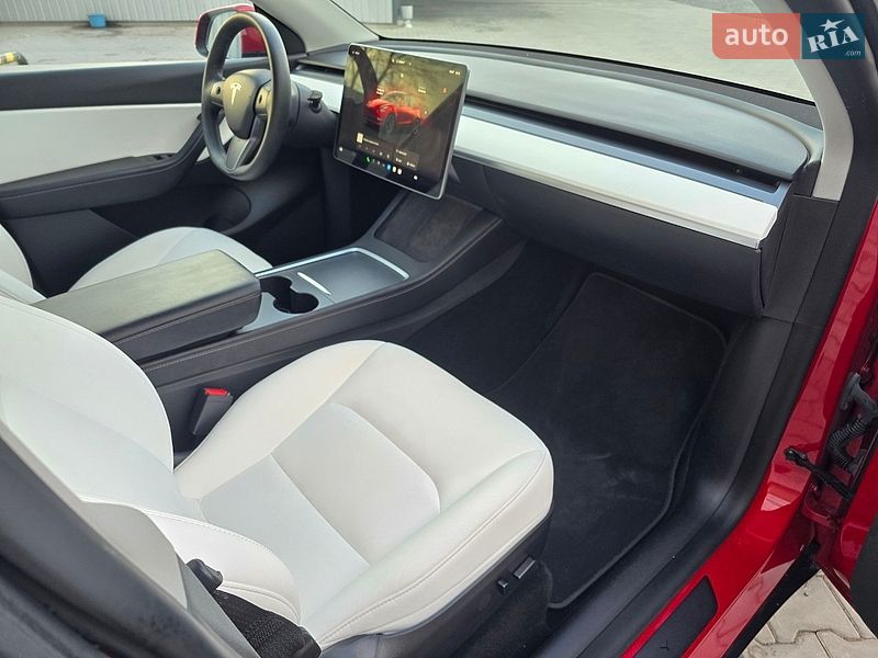 Внедорожник / Кроссовер Tesla Model Y 2022 в Костополе