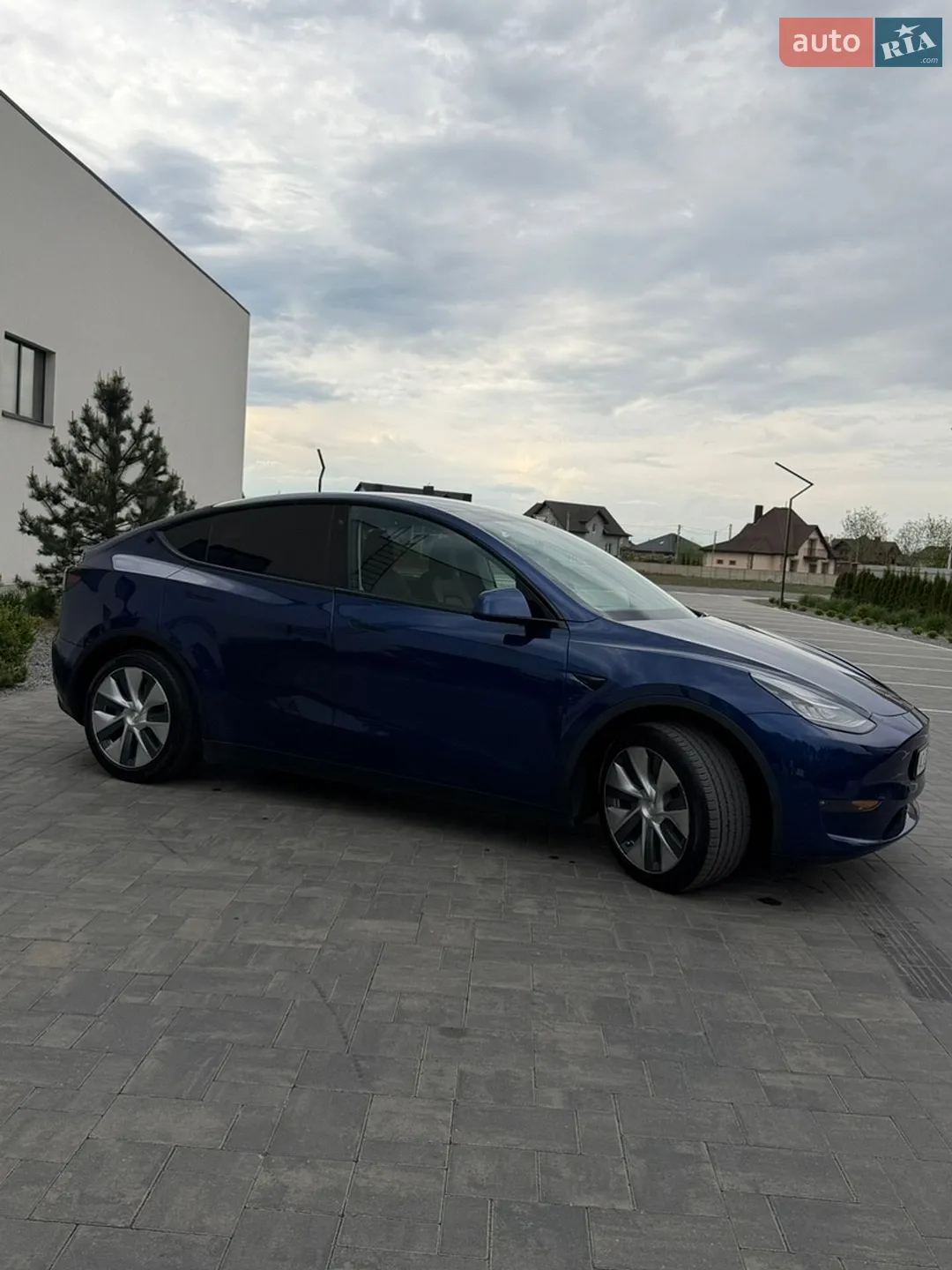 2021 Tesla Model Y - мініатюра 2