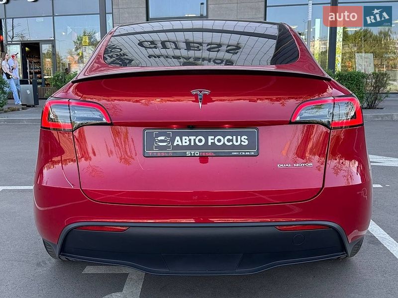Позашляховик / Кросовер Tesla Model Y 2023 в Києві