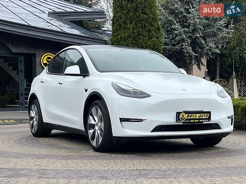 Внедорожник / Кроссовер Tesla Model Y 2023 в Львове