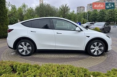 Внедорожник / Кроссовер Tesla Model Y 2023 в Львове