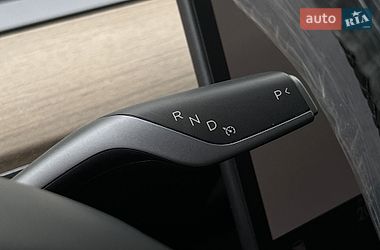 Внедорожник / Кроссовер Tesla Model Y 2023 в Львове