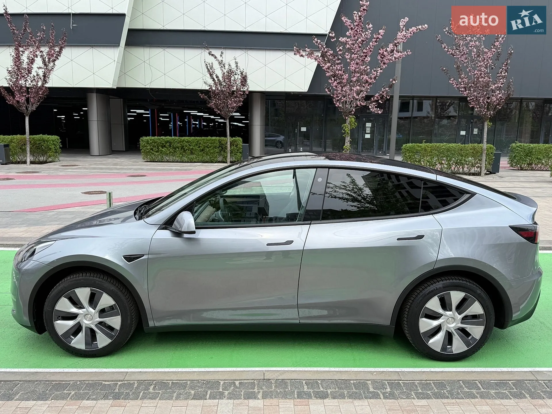 2024 Tesla Model Y - мініатюра 28