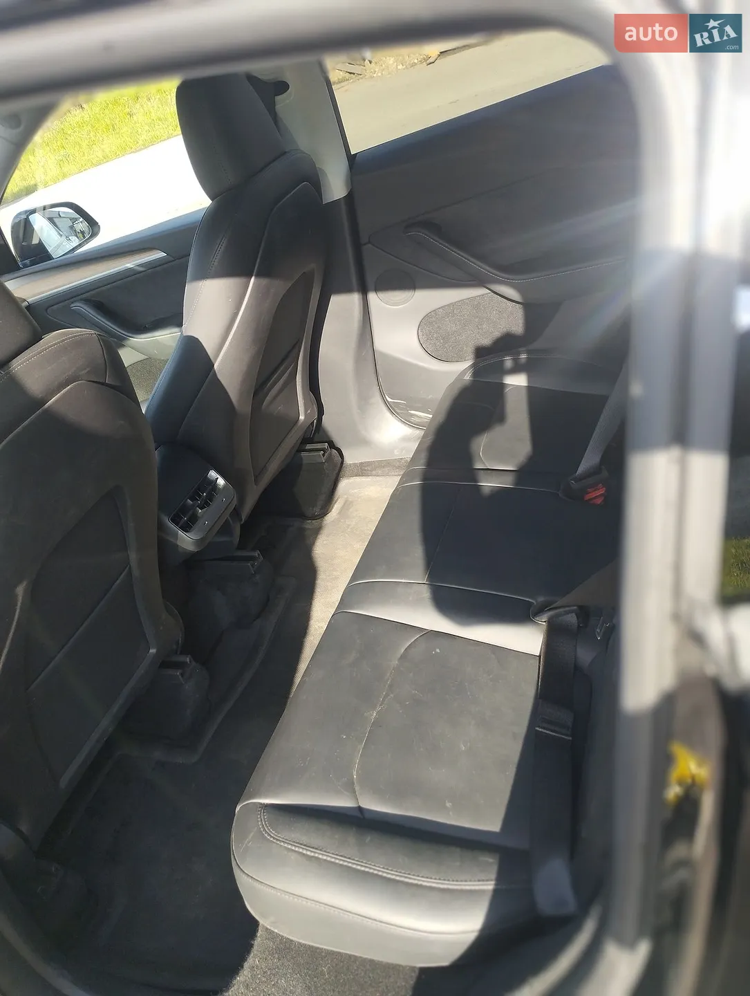 2023 Tesla Model Y - мініатюра 3