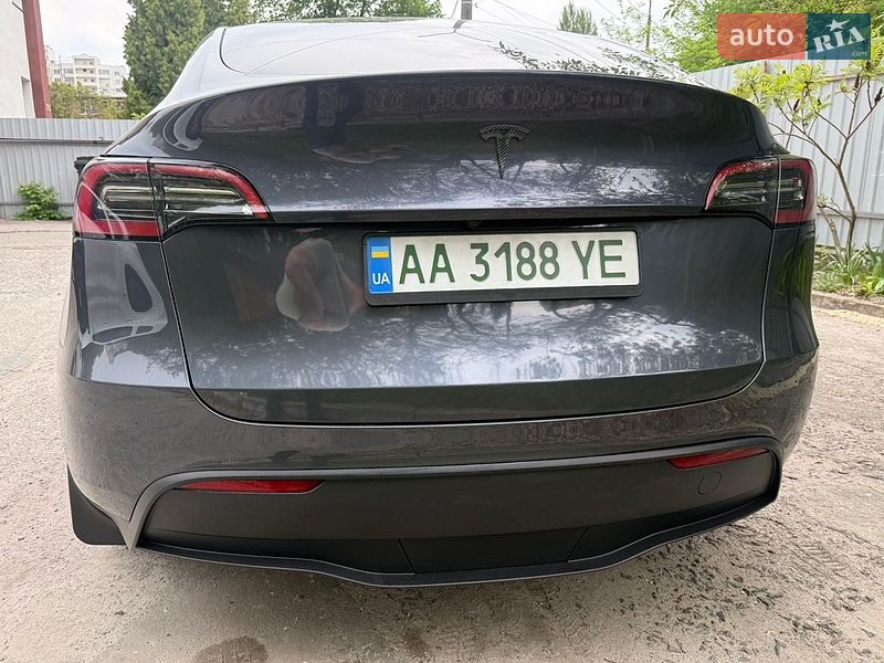 Внедорожник / Кроссовер Tesla Model Y 2022 в Киеве