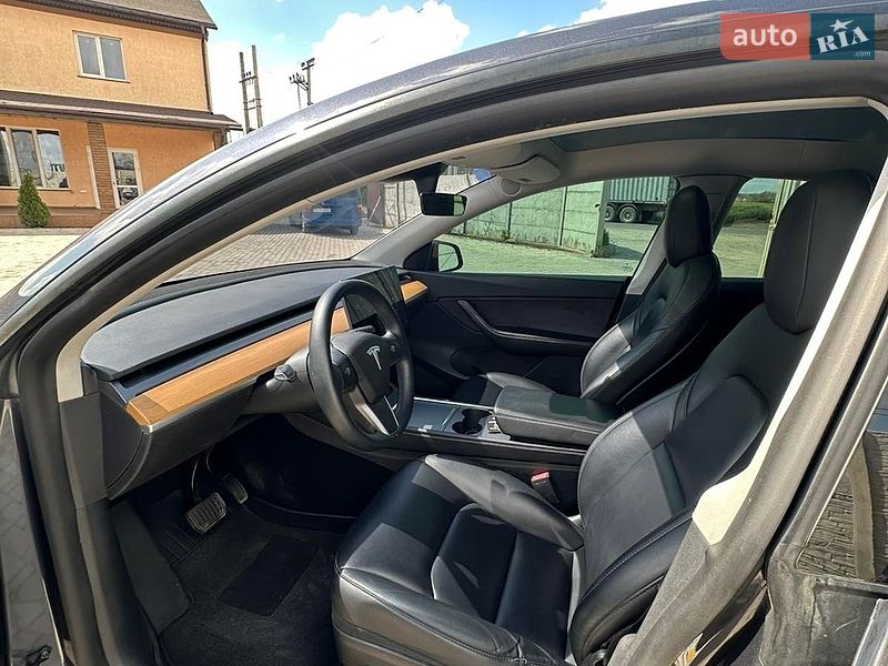 Внедорожник / Кроссовер Tesla Model Y 2021 в Одессе