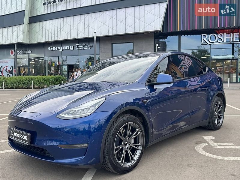 Внедорожник / Кроссовер Tesla Model Y 2021 в Киеве
