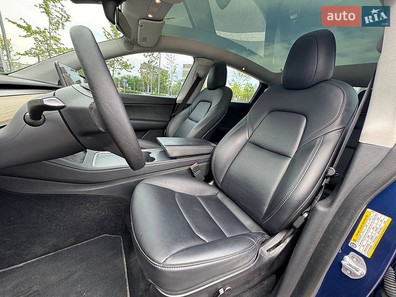 Внедорожник / Кроссовер Tesla Model Y 2021 в Киеве