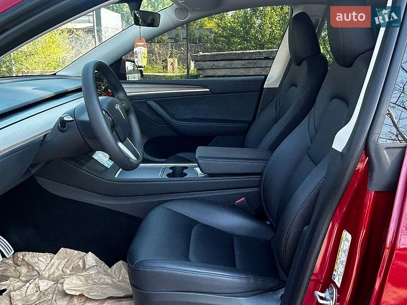 Внедорожник / Кроссовер Tesla Model Y 2023 в Днепре