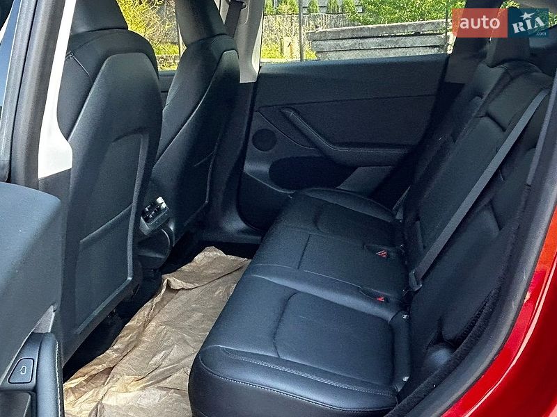 Внедорожник / Кроссовер Tesla Model Y 2023 в Днепре