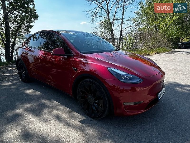 Внедорожник / Кроссовер Tesla Model Y 2023 в Днепре
