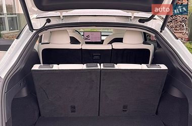 Внедорожник / Кроссовер Tesla Model Y 2021 в Львове