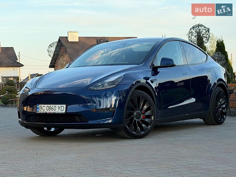 Внедорожник / Кроссовер Tesla Model Y 2024 в Стрые