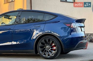Внедорожник / Кроссовер Tesla Model Y 2024 в Стрые