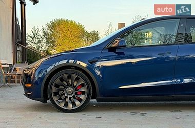 Внедорожник / Кроссовер Tesla Model Y 2024 в Стрые
