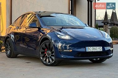 Внедорожник / Кроссовер Tesla Model Y 2024 в Стрые