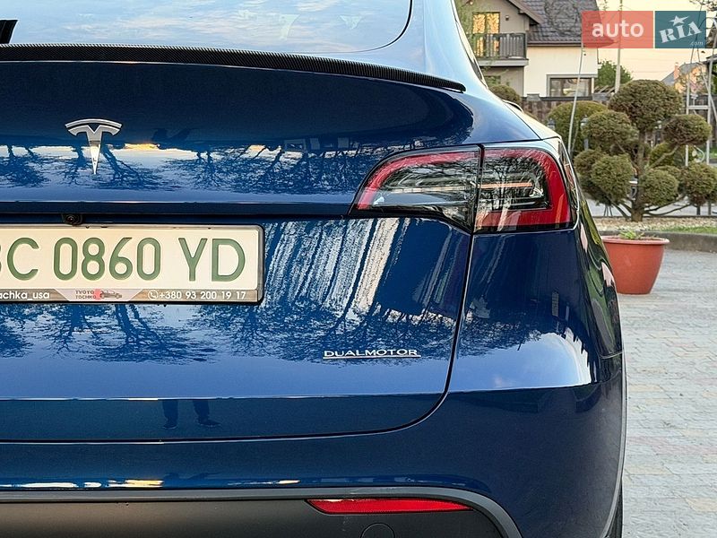 Внедорожник / Кроссовер Tesla Model Y 2024 в Стрые