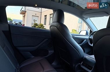 Внедорожник / Кроссовер Tesla Model Y 2024 в Стрые