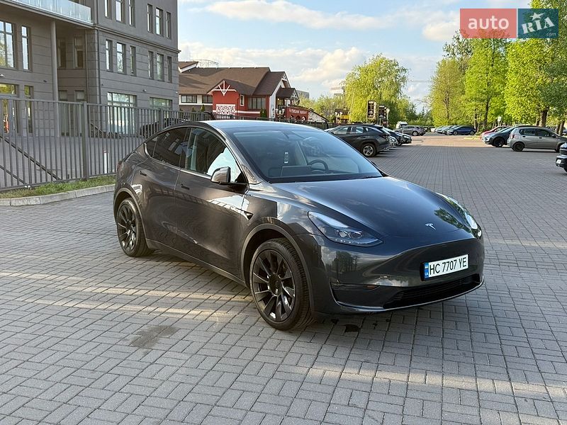 Внедорожник / Кроссовер Tesla Model Y 2024 в Львове
