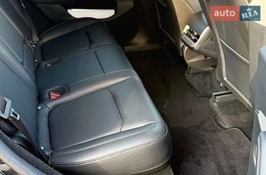 Внедорожник / Кроссовер Tesla Model Y 2024 в Львове