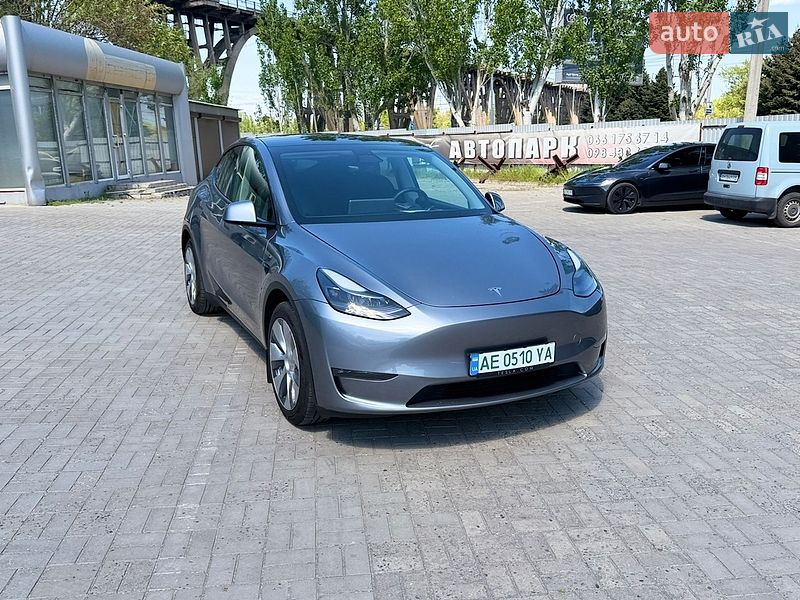 Внедорожник / Кроссовер Tesla Model Y 2023 в Днепре