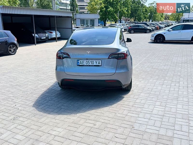 Внедорожник / Кроссовер Tesla Model Y 2023 в Днепре