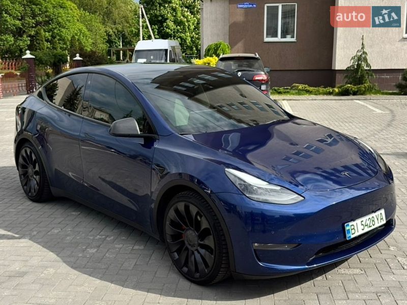 Внедорожник / Кроссовер Tesla Model Y 2022 в Кременчуге