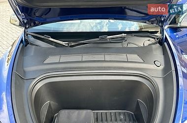 Внедорожник / Кроссовер Tesla Model Y 2022 в Кременчуге