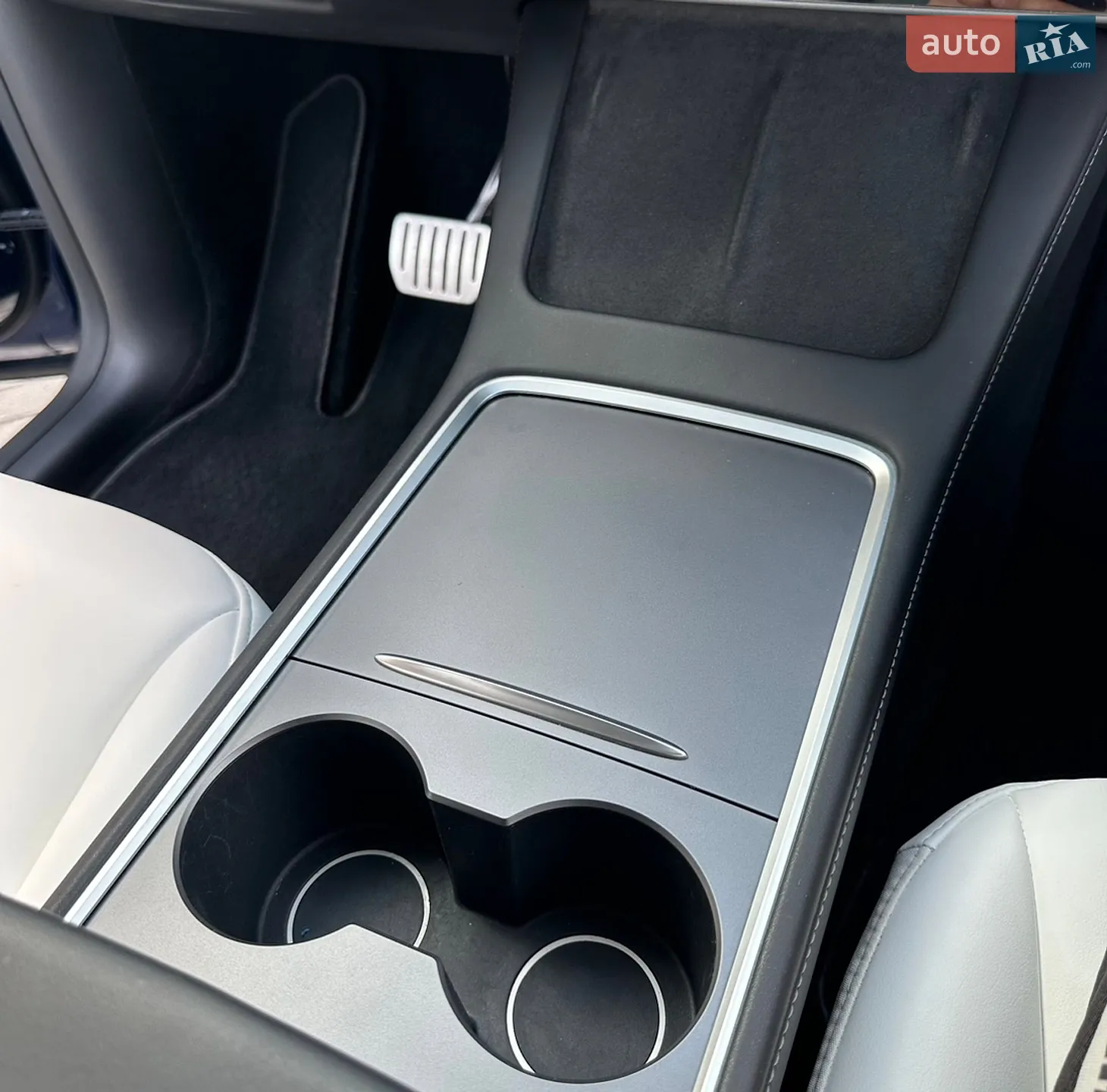 2022 Tesla Model Y - мініатюра 16